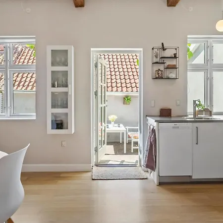 3 Bedroom Awesome In *